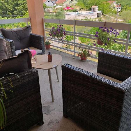 Apartment Davidovic Тиват Екстер'єр фото