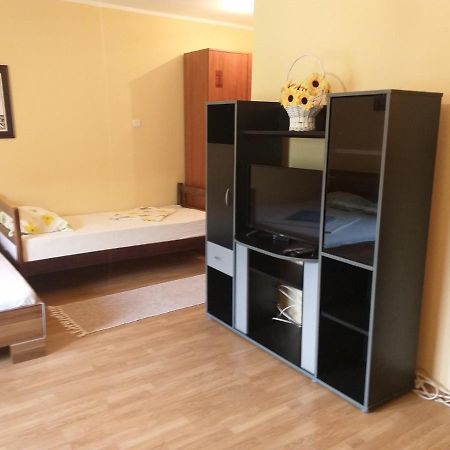 Apartment Davidovic Тиват Екстер'єр фото
