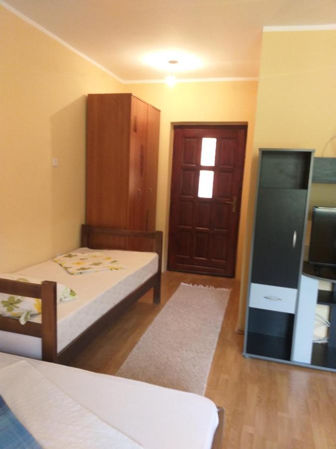 Apartment Davidovic Тиват Екстер'єр фото