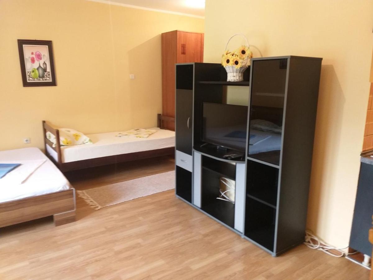 Apartment Davidovic Тиват Екстер'єр фото