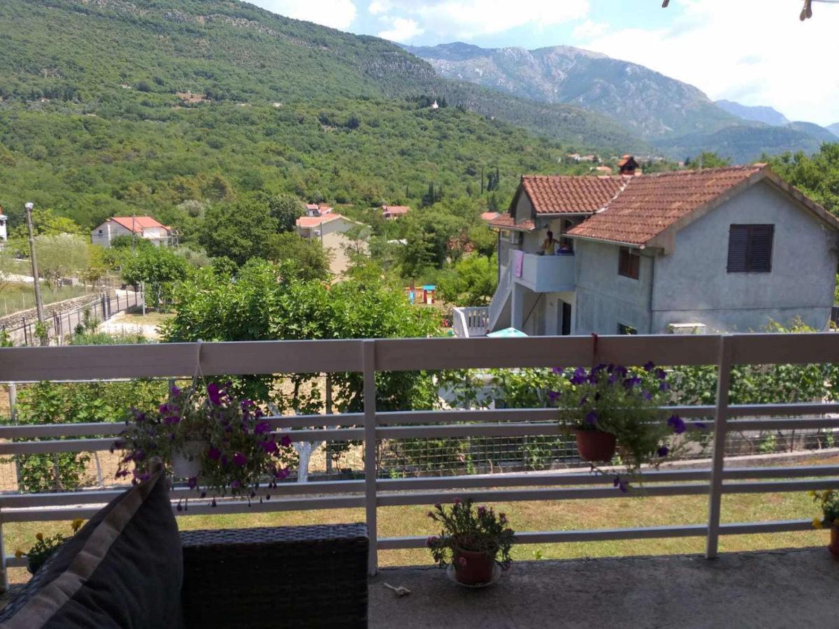 Apartment Davidovic Тиват Екстер'єр фото