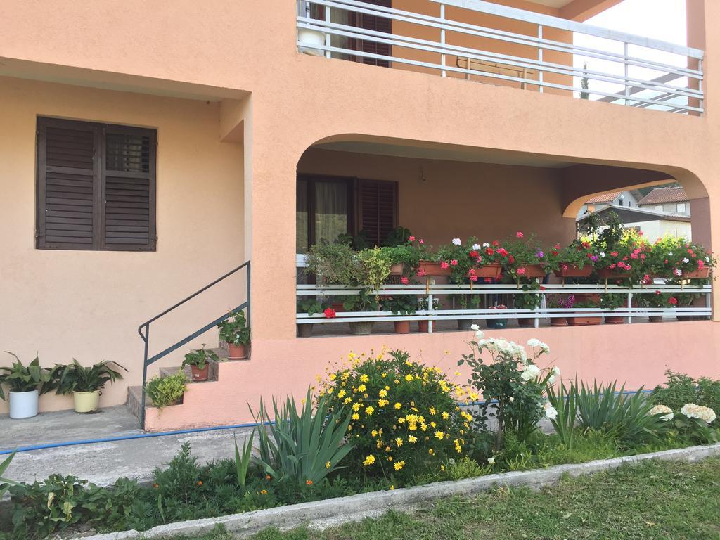 Apartment Davidovic Тиват Екстер'єр фото